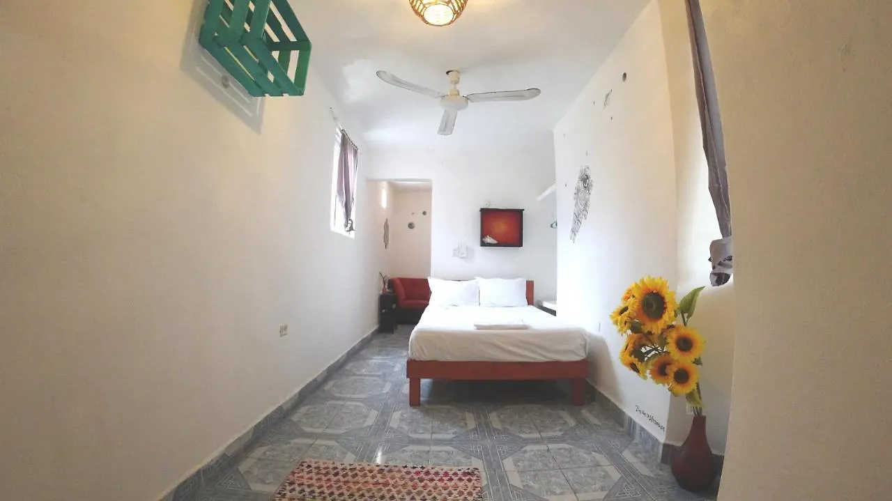 Izsla Suites Playa del Carmen Apartahotel