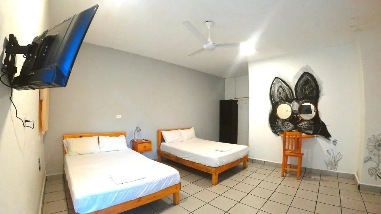Izsla Suites Playa del Carmen Aparthotel